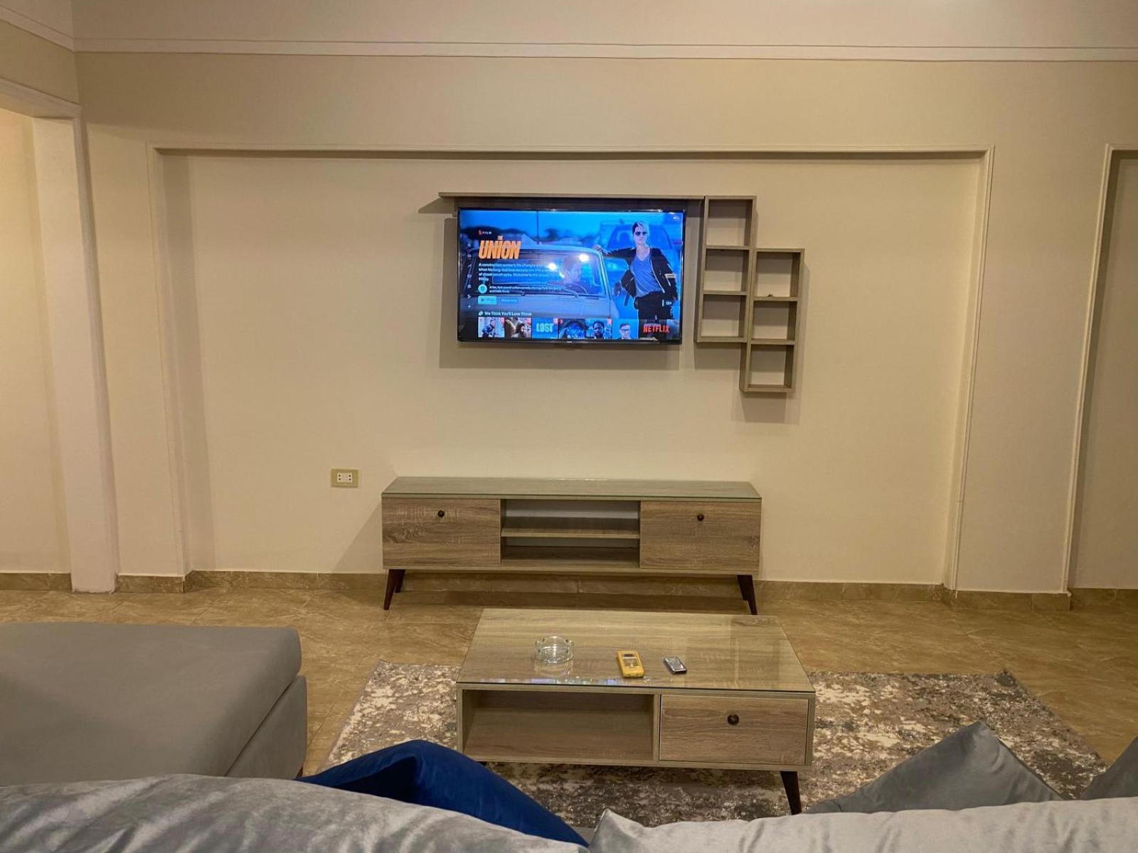 Apartment Cozy 10 To 15 Min Driving To International Airport Cairo