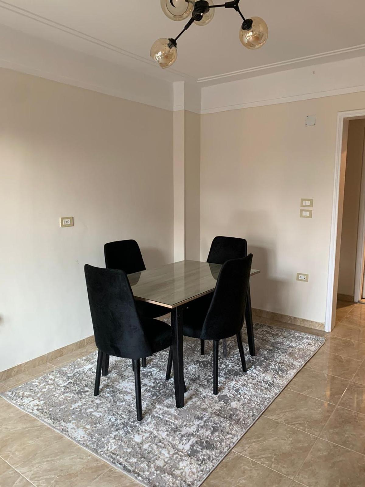 Apartment Cozy 10 To 15 Min Driving To International Airport